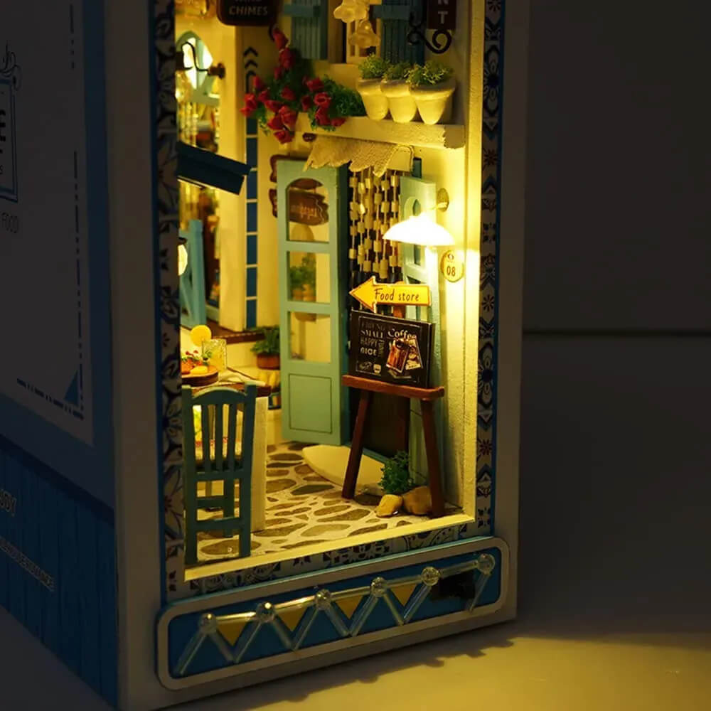 Sea Breeze Realm DIY Book Nook Kit image 04